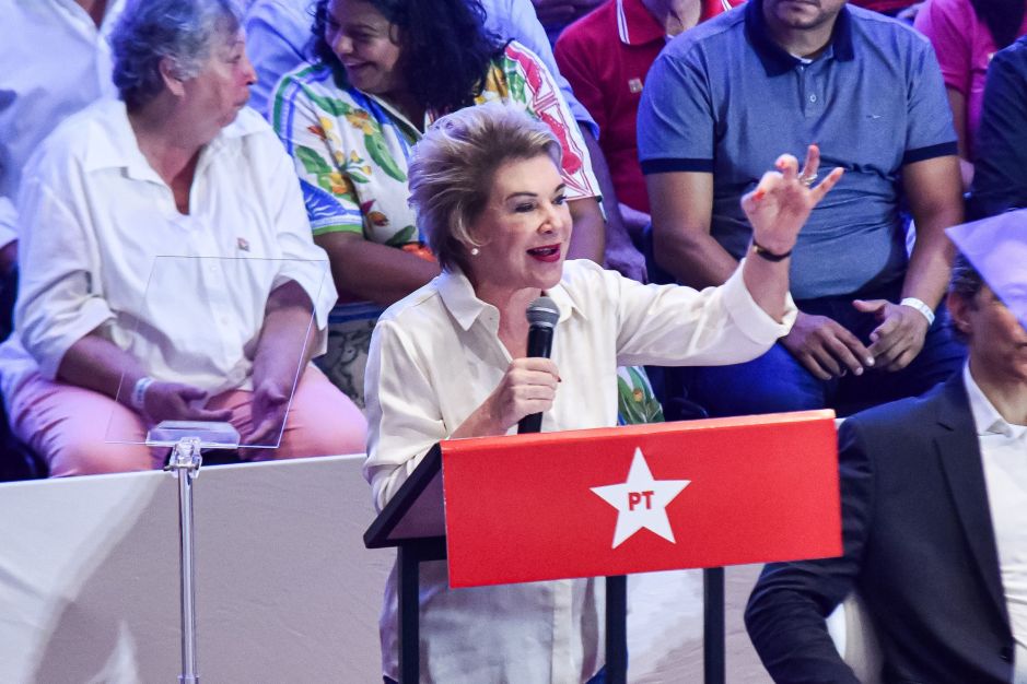 Perfil de Marta Suplicy curte post de Tabata Amaral em crítica a “voto útil“ em Boulos Perfil de Marta Suplicy curte post de Tabata Amaral em crítica a “voto útil“ em Boulos