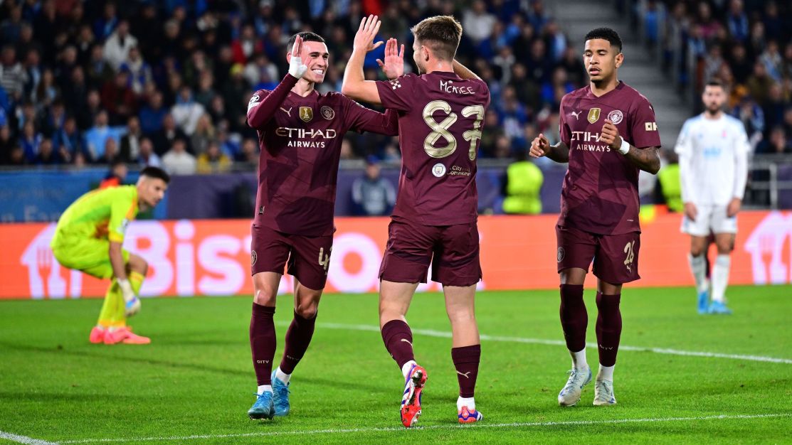 Manchester City: Guardiola elogia elenco “fantástico“ após goleada Manchester City: Guardiola elogia elenco “fantástico“ após goleada