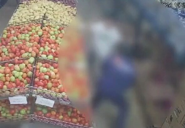 Açougueiro é preso por esfaquear cliente que reclamou Açougueiro é preso por esfaquear cliente que reclamou
