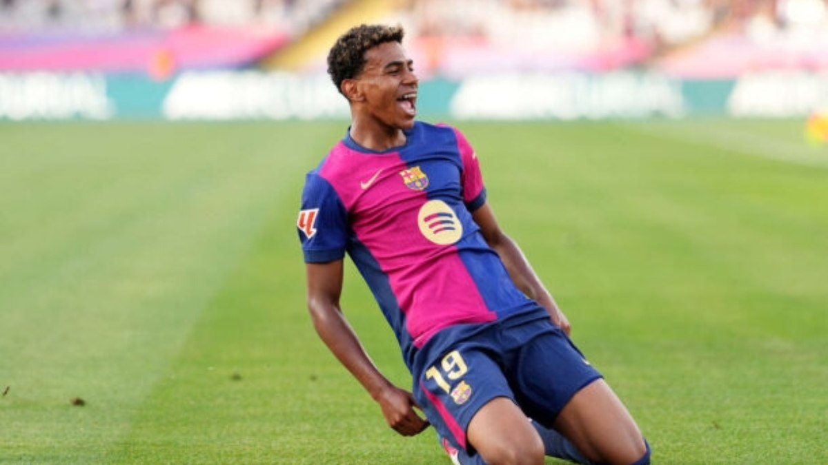 Lamine Yamal, do Barcelona, é eleito o melhor jovem do mundo Lamine Yamal, do Barcelona, é eleito o melhor jovem do mundo