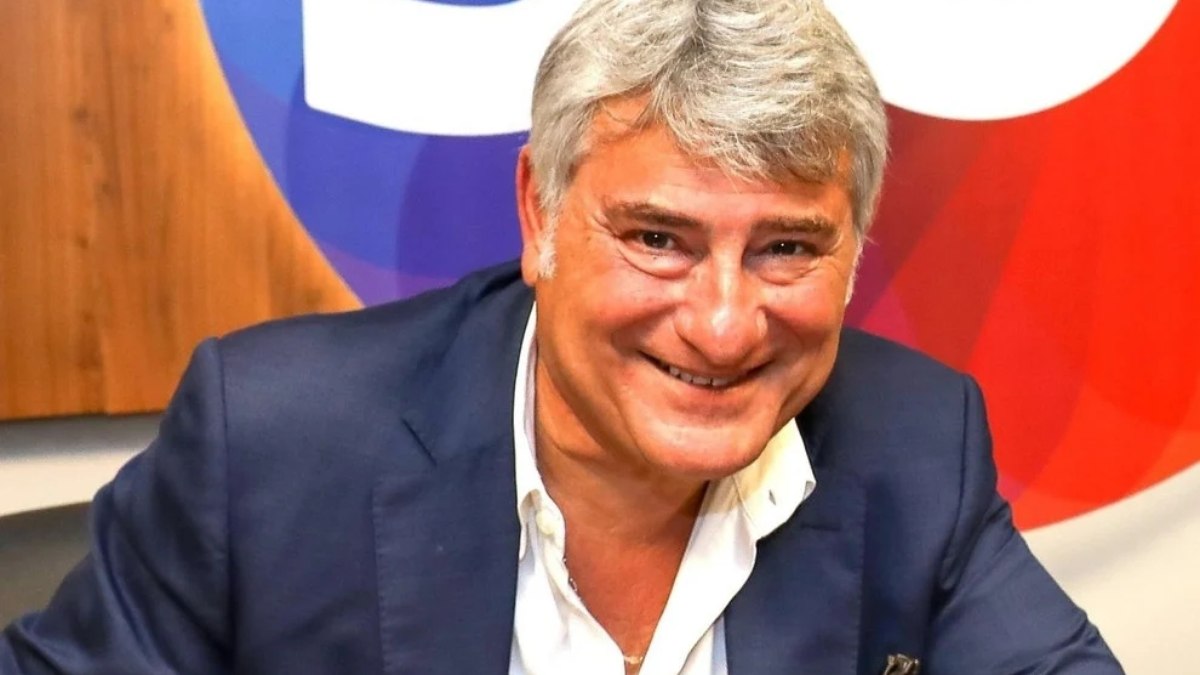 SBT confirma saída de Cléber Machado e negocia últimas transmissões SBT confirma saída de Cléber Machado e negocia últimas transmissões