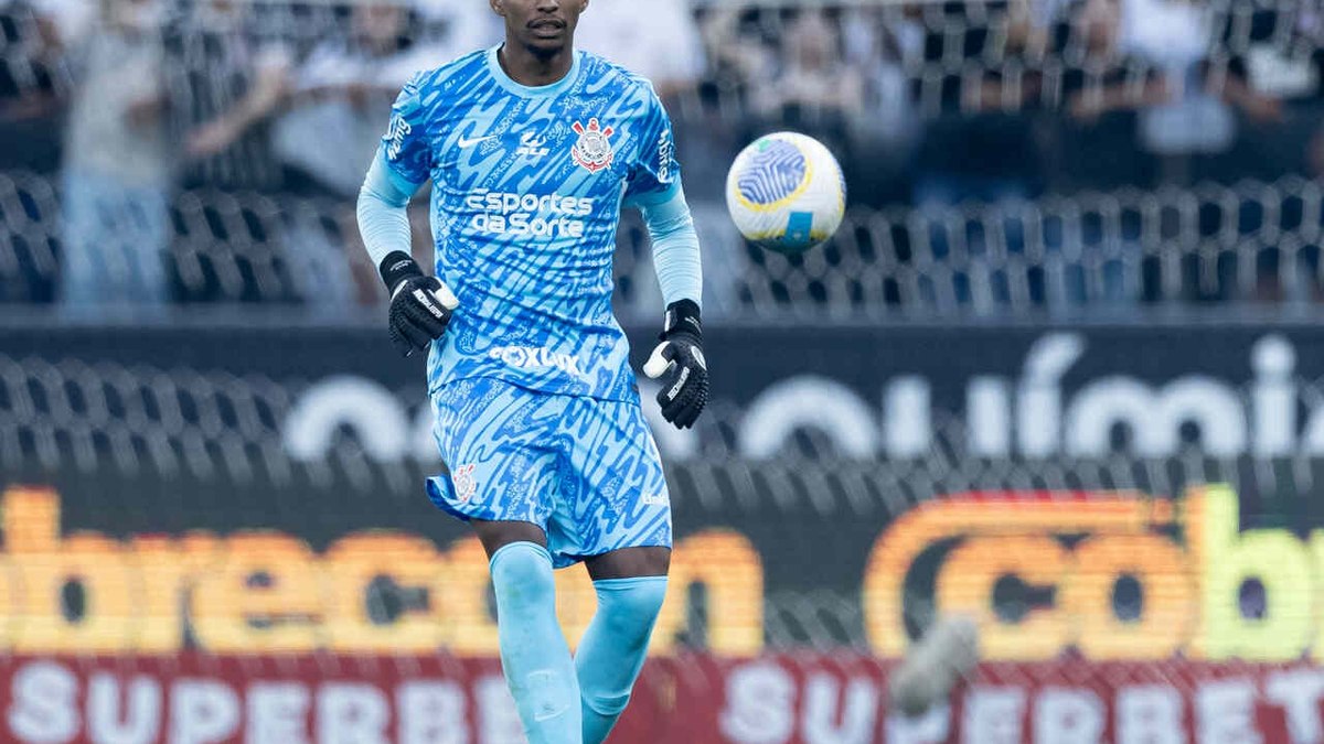 Presidente confunde datas, e Corinthians terá que adiar compra de Hugo Souza Presidente confunde datas, e Corinthians terá que adiar compra de Hugo Souza