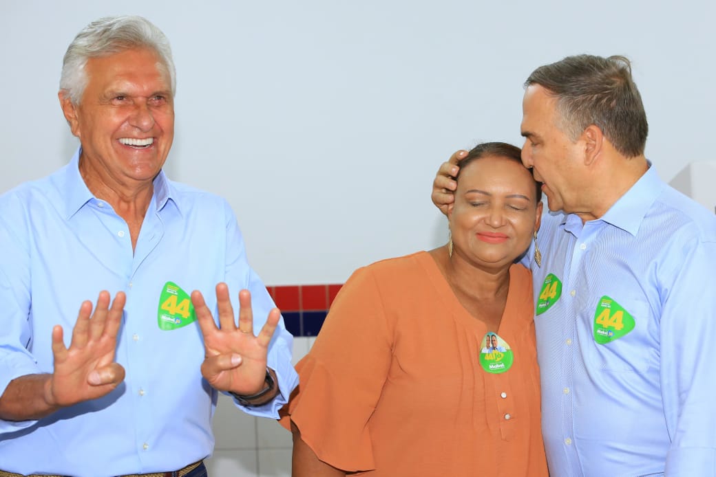 Mabel vota em Goiânia acompanhado de Caiado e Daniel Vilela Mabel vota em Goiânia acompanhado de Caiado e Daniel Vilela