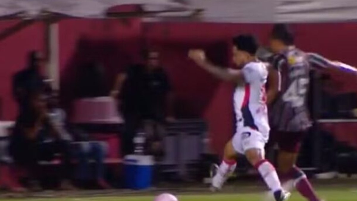 CBF afasta árbitros de polêmicas em jogos da dupla Fla-Flu CBF afasta árbitros de polêmicas em jogos da dupla Fla-Flu