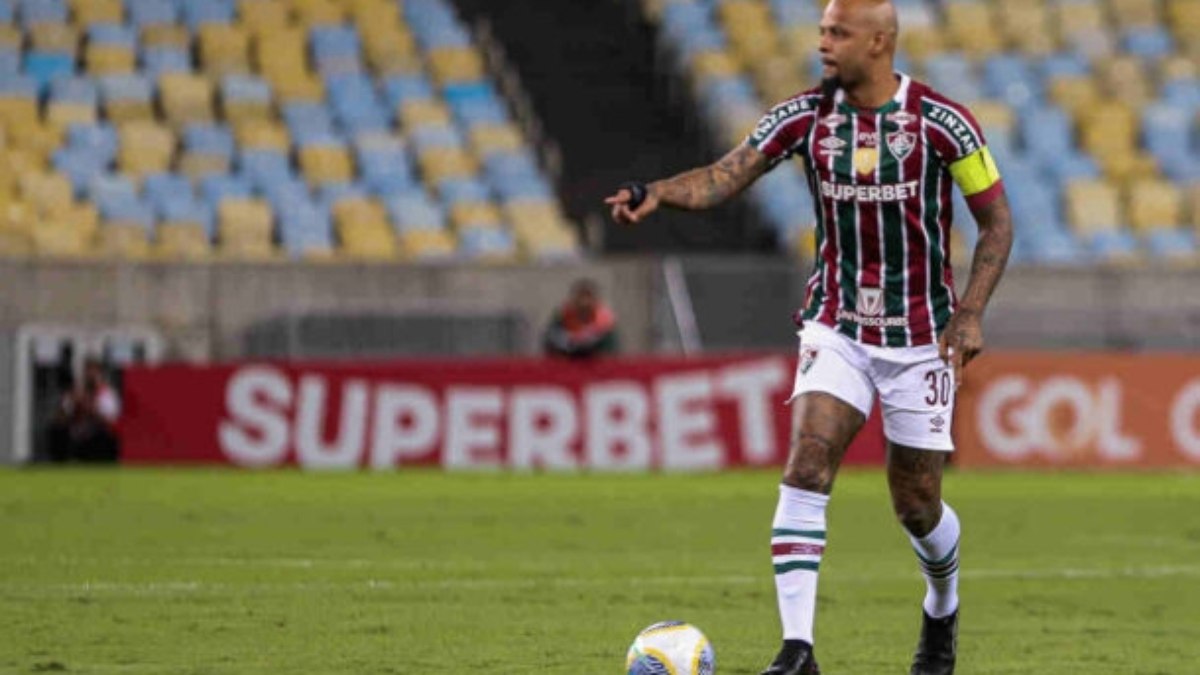 Felipe Melo negocia parceria para compra da SAF de tradicional clube carioca Felipe Melo negocia parceria para compra da SAF de tradicional clube carioca