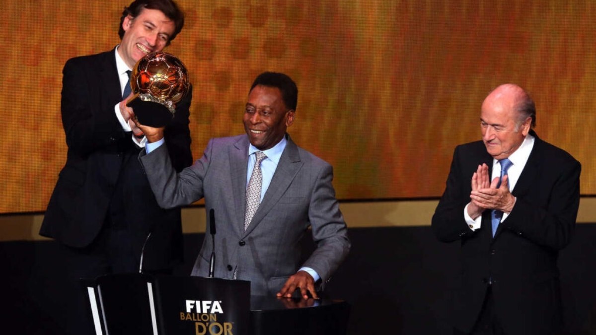 veja brasileiros que já venceram a Bola de Ouro veja brasileiros que já venceram a Bola de Ouro