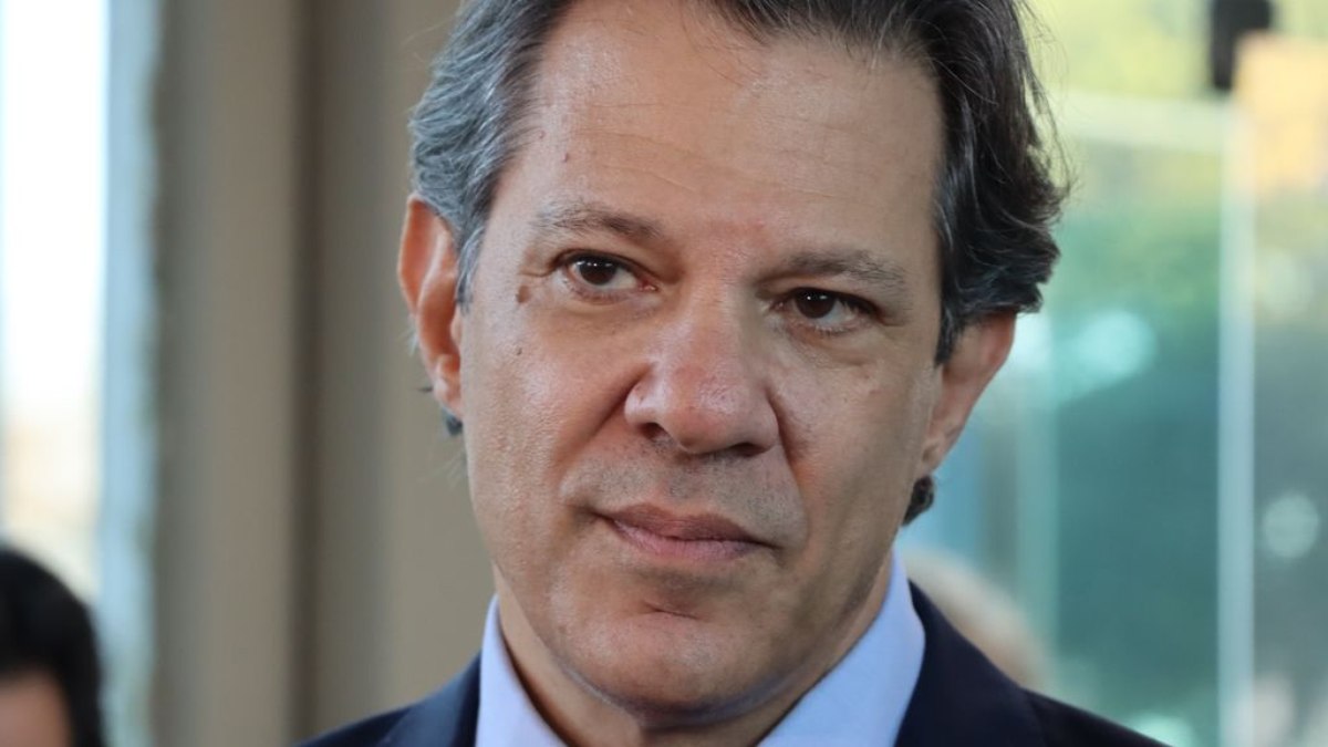 Lula ‘está inclinado’ a vetar uso do cartão do Bolsa Família em sites de bets, diz Haddad Lula ‘está inclinado’ a vetar uso do cartão do Bolsa Família em sites de bets, diz Haddad