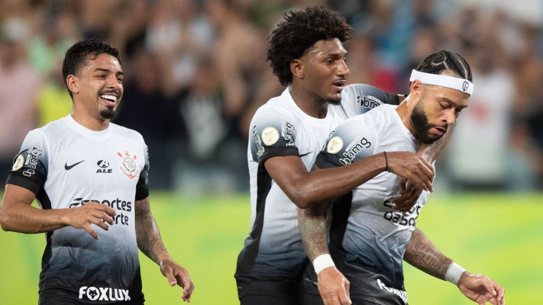 Com gol de Memphis, Corinthians vence o Cuiabá e respira no Brasileirão Com gol de Memphis, Corinthians vence o Cuiabá e respira no Brasileirão