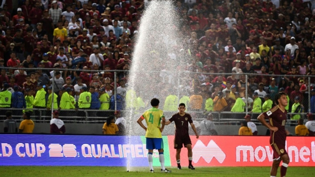 Vini Jr. volta a decepcionar na Seleção, que não convence Vini Jr. volta a decepcionar na Seleção, que não convence