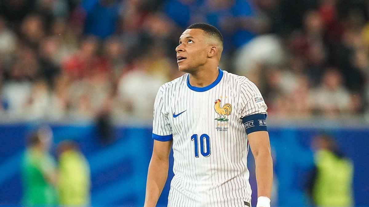 Mbappé é ausência na convocação da França pela segunda vez; treinador explica Mbappé é ausência na convocação da França pela segunda vez; treinador explica
