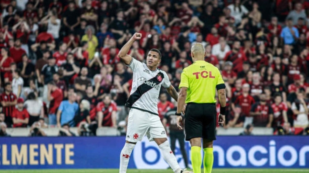 Mateus Carvalho, do Vasco, será observado por scouts estrangeiros
