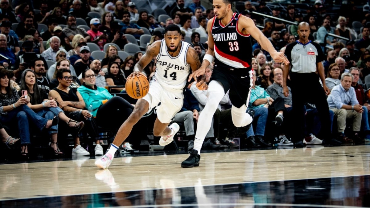 Bucks vence novamente e Timberwolves conquista segunda vitória seguida; veja o resumo de quinta da NBA Bucks vence novamente e Timberwolves conquista segunda vitória seguida; veja o resumo de quinta da NBA