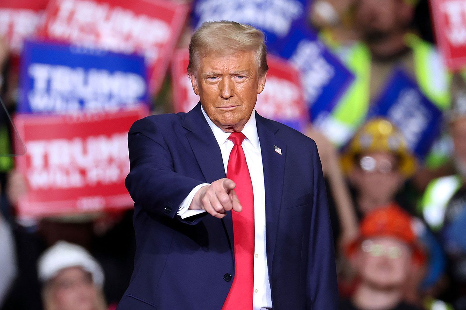 Análise: Como a escolha da equipe de Trump se tornou uma guerra Análise: Como a escolha da equipe de Trump se tornou uma guerra