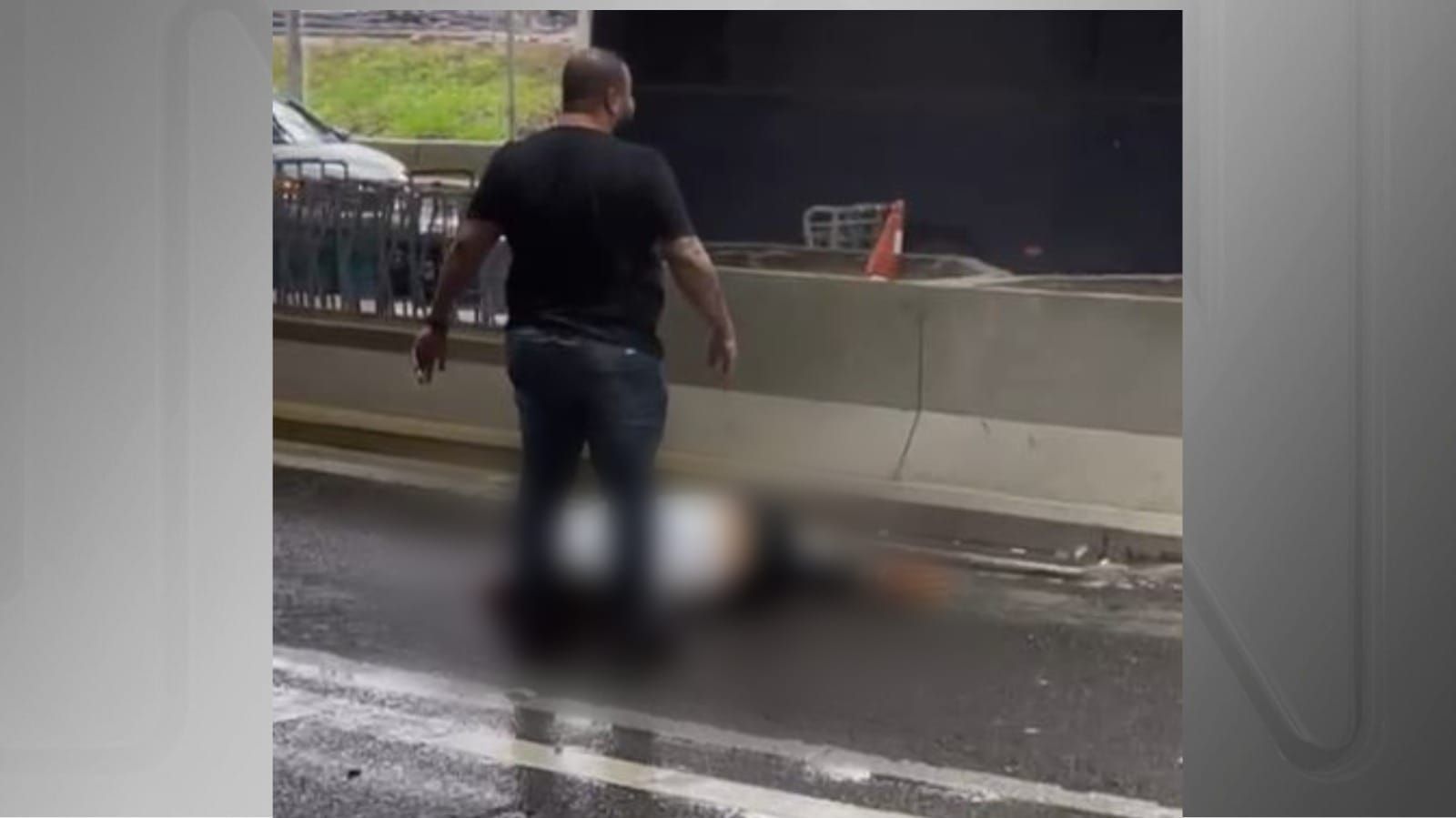 Empresário morto no aeroporto de Guarulhos levou dois tiros no rosto e oito no corpo Empresário morto no aeroporto de Guarulhos levou dois tiros no rosto e oito no corpo