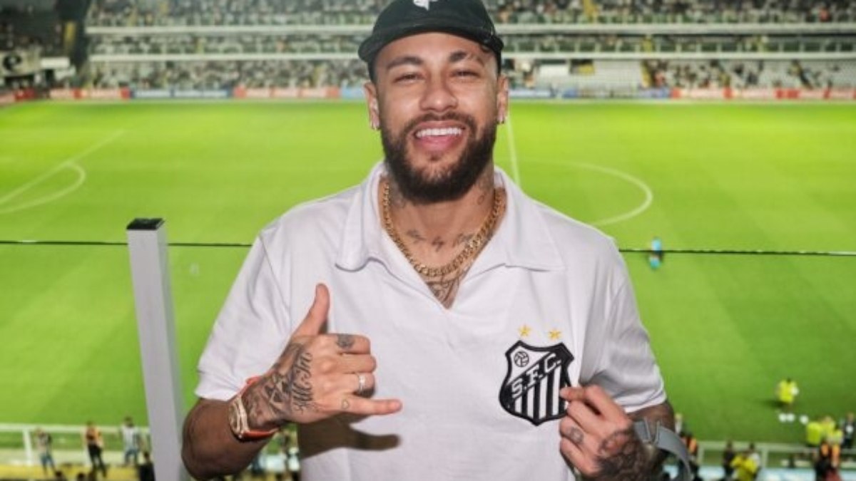 Neymar não vai à Vila para acompanhar possível título do Santos Neymar não vai à Vila para acompanhar possível título do Santos