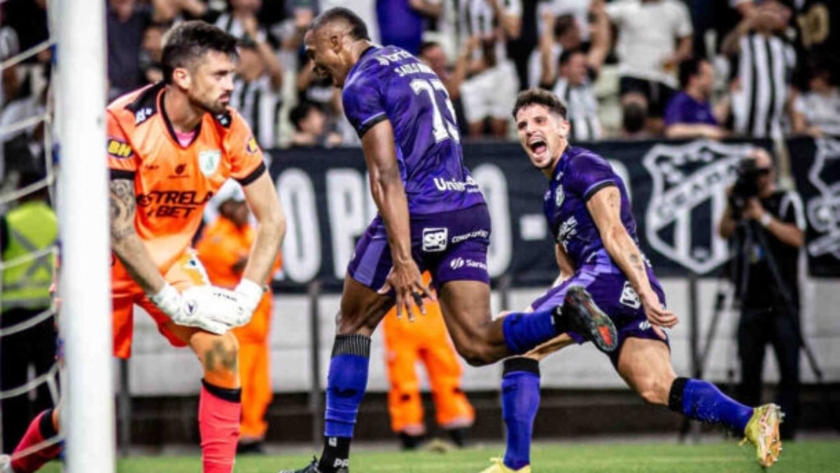Ceará vence e fica a um triunfo do acesso à Série A