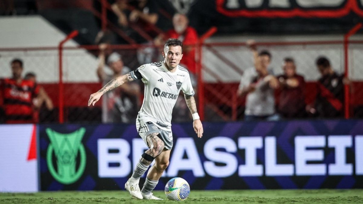 Após derrota Bernard lamenta erros mas garante estar disponível pro jogo de domingo “estou me sentindo muito bem” Após derrota Bernard lamenta erros mas garante estar disponível pro jogo de domingo “estou me sentindo muito bem”