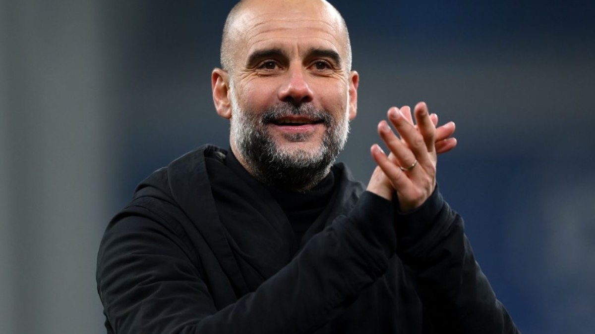 Manchester City acerta renovação de Guardiola por mais uma temporada Manchester City acerta renovação de Guardiola por mais uma temporada
