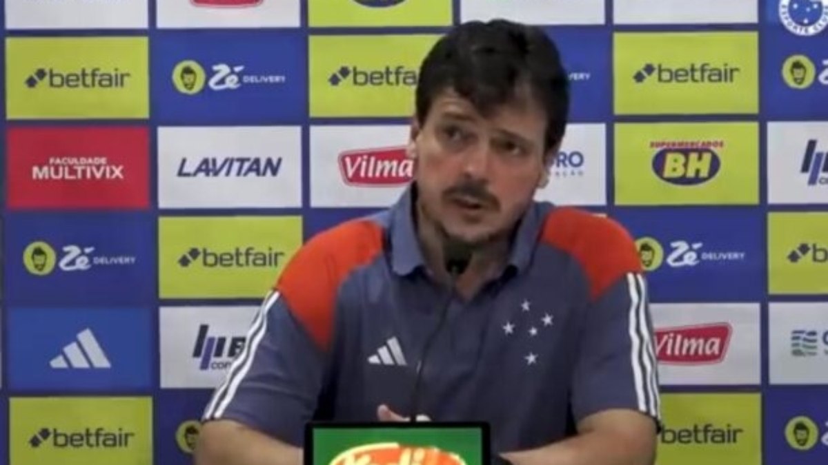 Fernando Diniz comemora atuação do Cruzeiro: ‘Ganhou jogando bem’ Fernando Diniz comemora atuação do Cruzeiro: ‘Ganhou jogando bem’