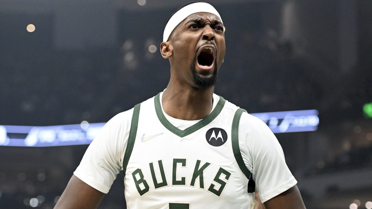 jogador do Milwaukee Bucks tem casa assaltada durante partida; assista jogador do Milwaukee Bucks tem casa assaltada durante partida; assista