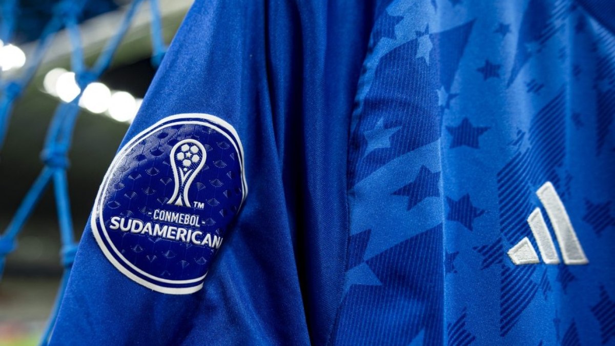 Cruzeiro acerta com dois patrocinadores para a final da Copa Sul-Americana Cruzeiro acerta com dois patrocinadores para a final da Copa Sul-Americana