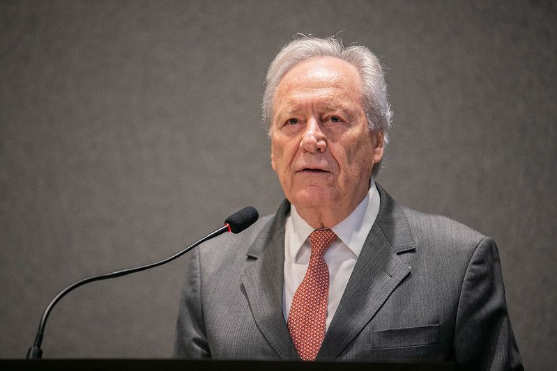 Lewandowski pede fortalecimento da cláusula democrática do Mercosul após ataque de homem-bomba Lewandowski pede fortalecimento da cláusula democrática do Mercosul após ataque de homem-bomba