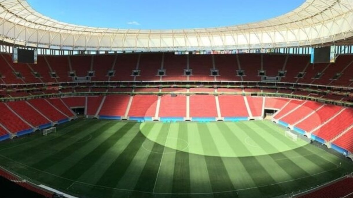 Mané Garrincha ou Pacaembu? São Paulo estuda alternativas na ausência do Morumbis Mané Garrincha ou Pacaembu? São Paulo estuda alternativas na ausência do Morumbis
