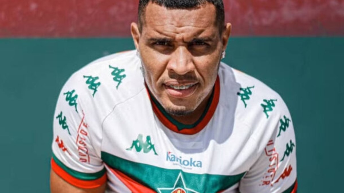 Ex-Portuguesa-RJ, zagueiro morre aos 33 anos Ex-Portuguesa-RJ, zagueiro morre aos 33 anos