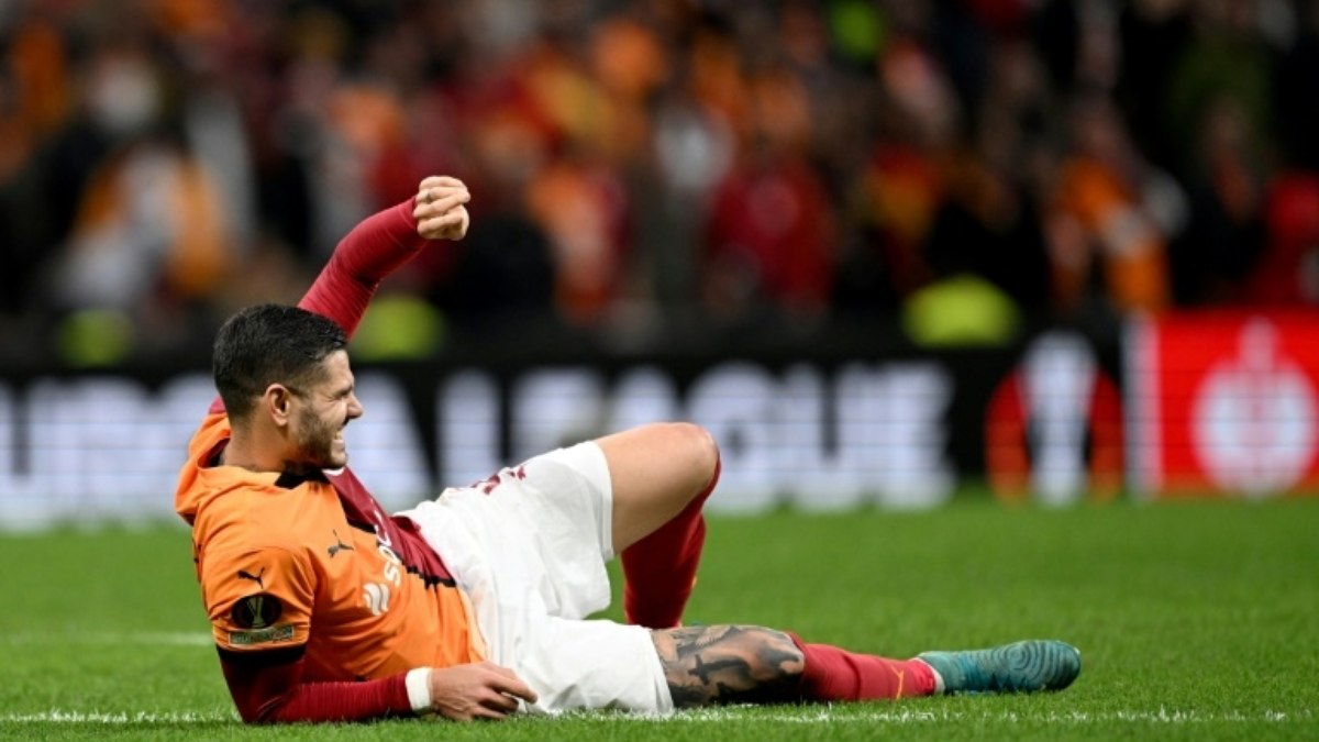 Icardi sofre grave lesão no joelho e pode perder o restante da temporada Icardi sofre grave lesão no joelho e pode perder o restante da temporada