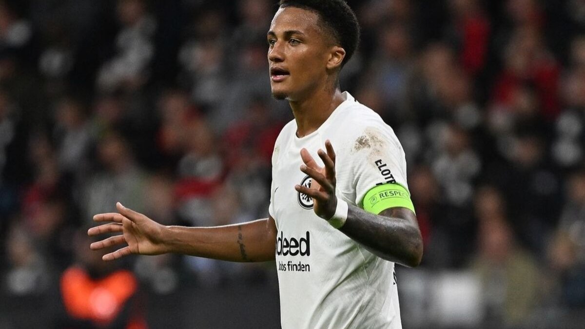 Tuta avalia começo na Liga Europa e projeta novo duelo do Frankfurt na competição Tuta avalia começo na Liga Europa e projeta novo duelo do Frankfurt na competição