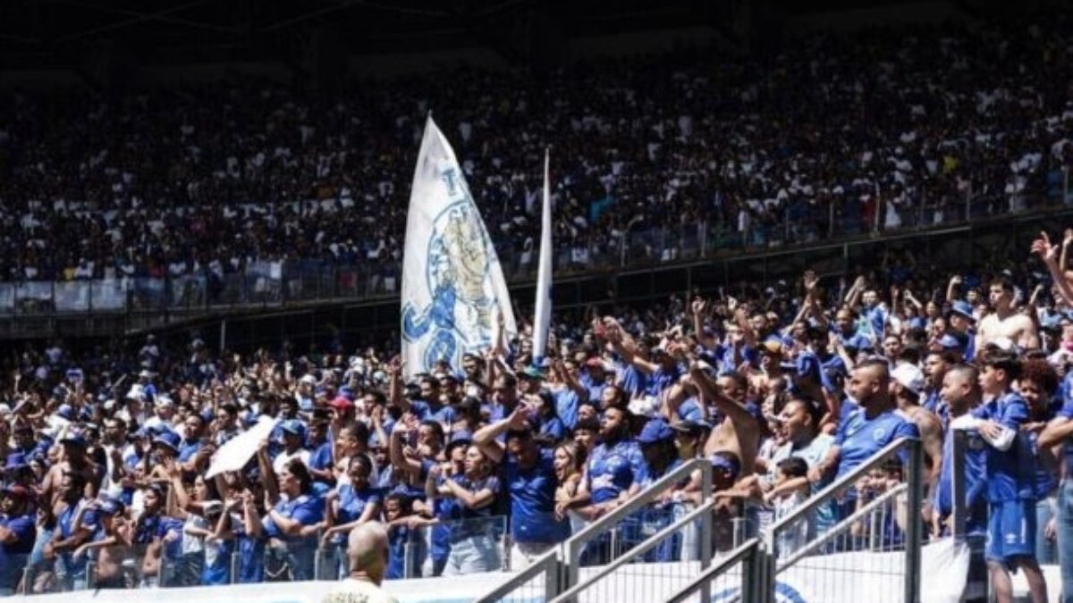 Cruzeiro compra carga de ingressos e prioriza sócios em venda para final da Sula Cruzeiro compra carga de ingressos e prioriza sócios em venda para final da Sula