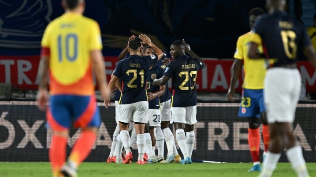 Com gol de Valencia, Equador vence Colômbia (1-0) fora de casa nas Eliminatórias Com gol de Valencia, Equador vence Colômbia (1-0) fora de casa nas Eliminatórias