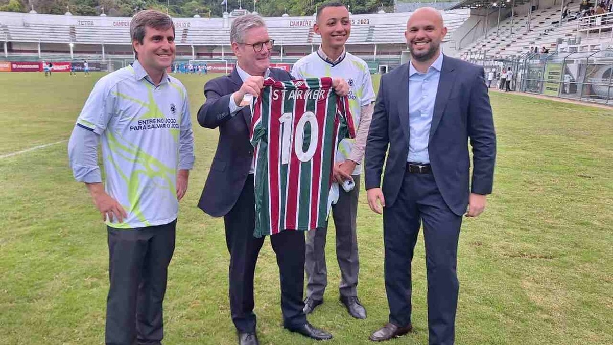 Primeiro-ministro do Reino Unido visita o Fluminense Primeiro-ministro do Reino Unido visita o Fluminense