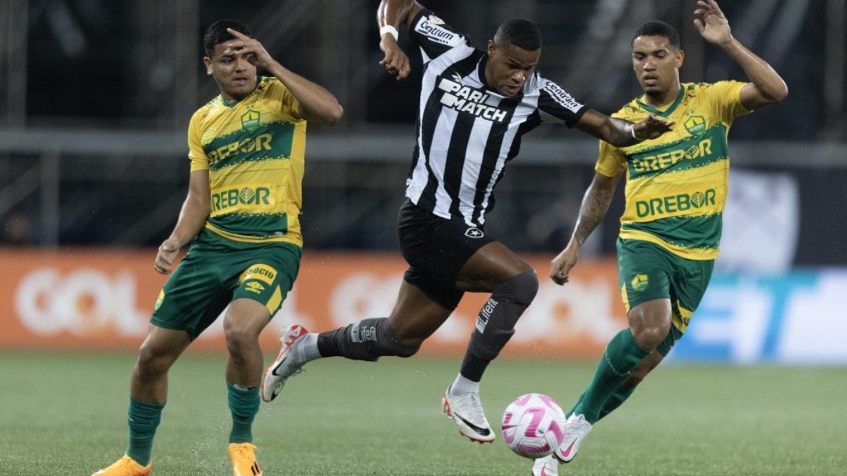Botafogo enfrenta Cuiabá pela 33ª rodada do Brasileirão Botafogo enfrenta Cuiabá pela 33ª rodada do Brasileirão