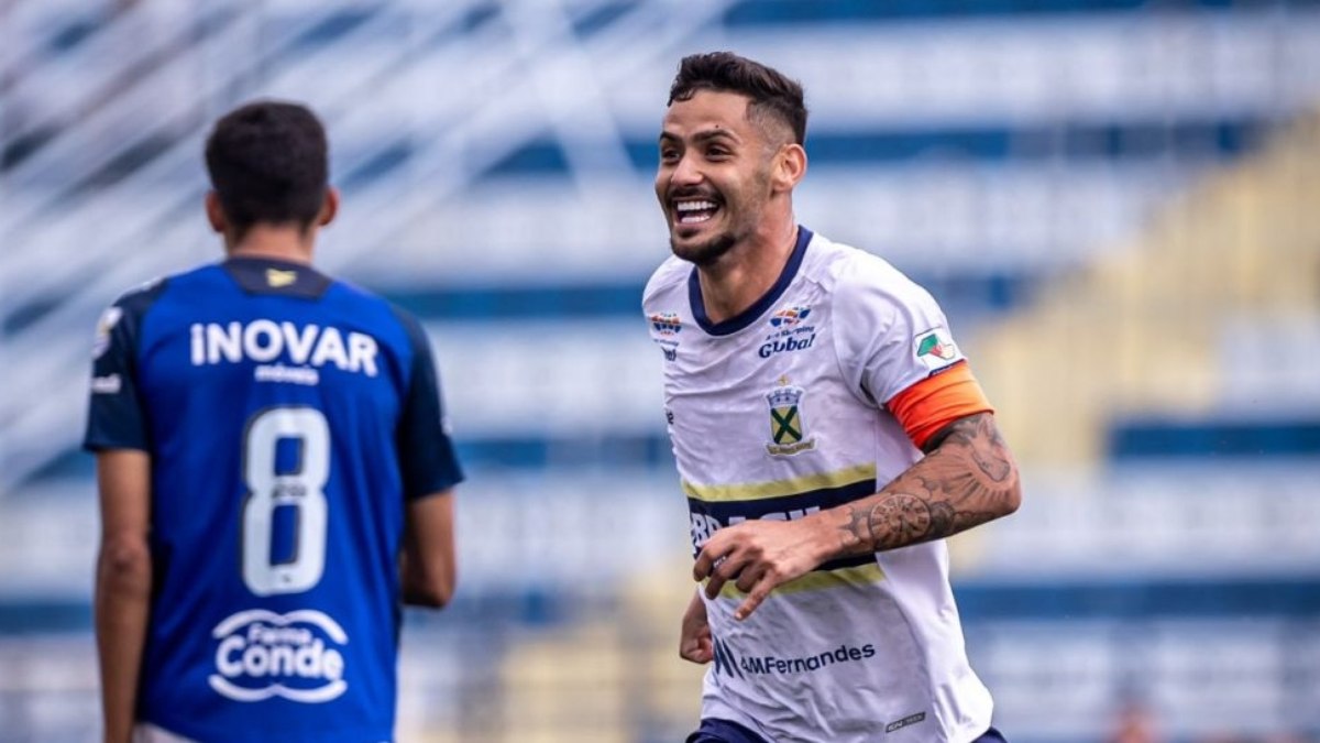 Revelado pelo São Paulo, Nelsinho tem contrato renovado com o Santo André e projeta 2025 pelo clube paulista Revelado pelo São Paulo, Nelsinho tem contrato renovado com o Santo André e projeta 2025 pelo clube paulista