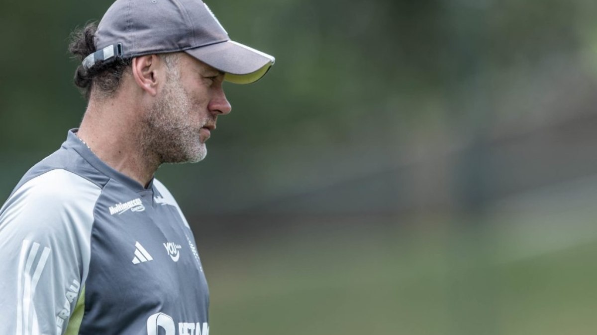 Atlético-MG visita o Athletico Paranaense para se reabilitar no Campeonato Brasileiro