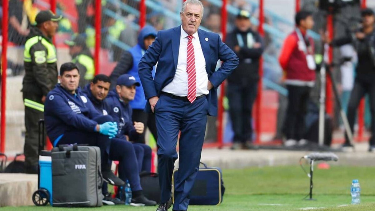 Técnico do Paraguai é chamado de ‘gênio’ por Julio Enciso Técnico do Paraguai é chamado de ‘gênio’ por Julio Enciso