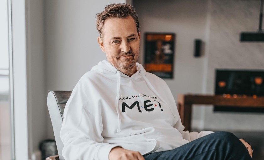 Nova dona da antiga casa de Matthew Perry “honrou“ o ator em cerimônia de bênção Nova dona da antiga casa de Matthew Perry “honrou“ o ator em cerimônia de bênção