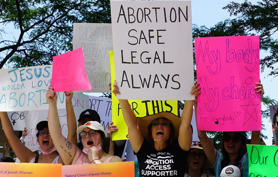 Eleitores de sete estados dos EUA aprovam medidas pró-aborto Eleitores de sete estados dos EUA aprovam medidas pró-aborto