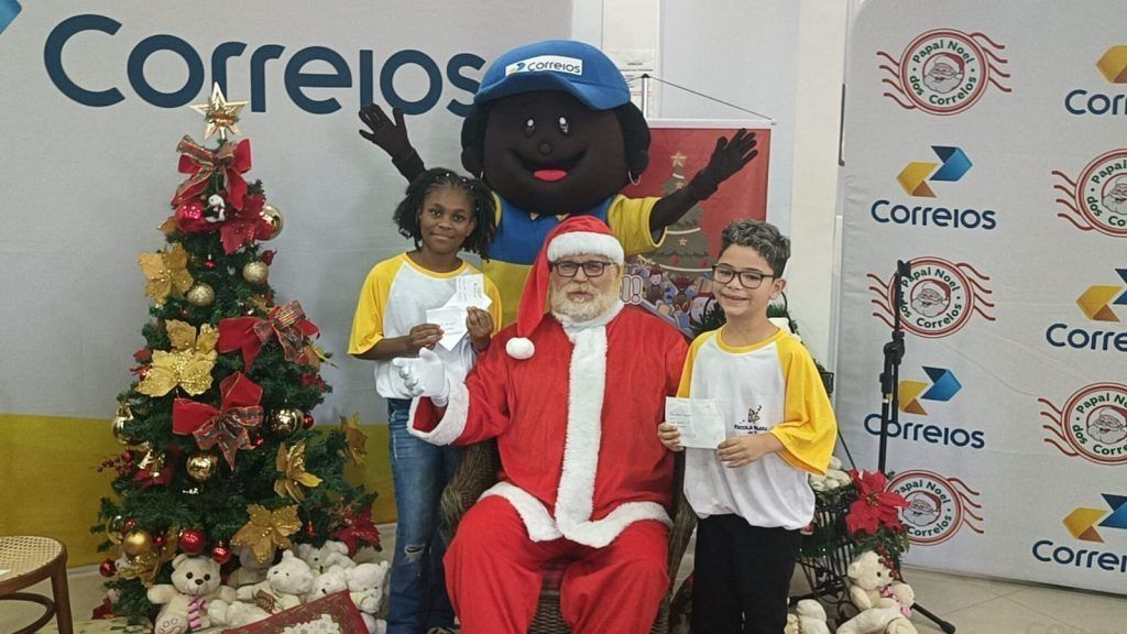 Correios lançam campanha de Natal para a “adoção” de cartinhas; veja como participar Correios lançam campanha de Natal para a “adoção” de cartinhas; veja como participar