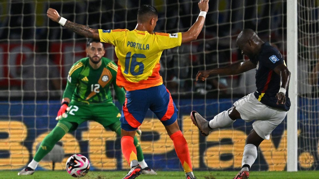 Equador vence Colômbia e passa o Brasil nas Eliminatórias Equador vence Colômbia e passa o Brasil nas Eliminatórias
