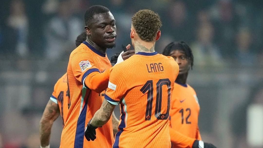 Em despedida de Dzeko, Bósnia e Holanda ficam no empate Em despedida de Dzeko, Bósnia e Holanda ficam no empate