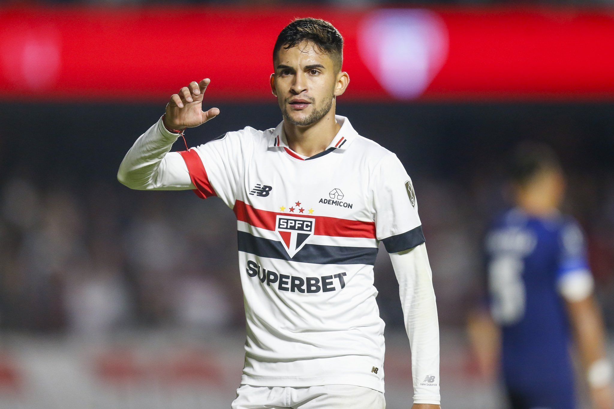 São Paulo aceita negociar Nestor, mas não recebe proposta do Bahia São Paulo aceita negociar Nestor, mas não recebe proposta do Bahia