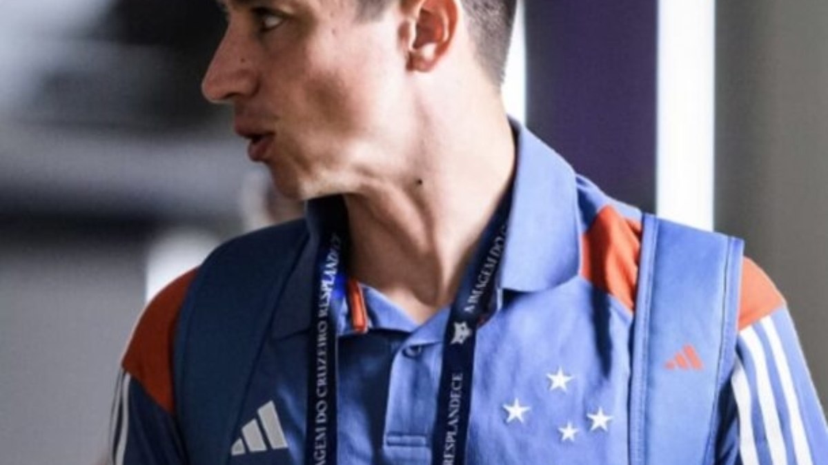 Comissão técnica do Cruzeiro reage ao desligamento de Marcelo pelo Fluminense Comissão técnica do Cruzeiro reage ao desligamento de Marcelo pelo Fluminense