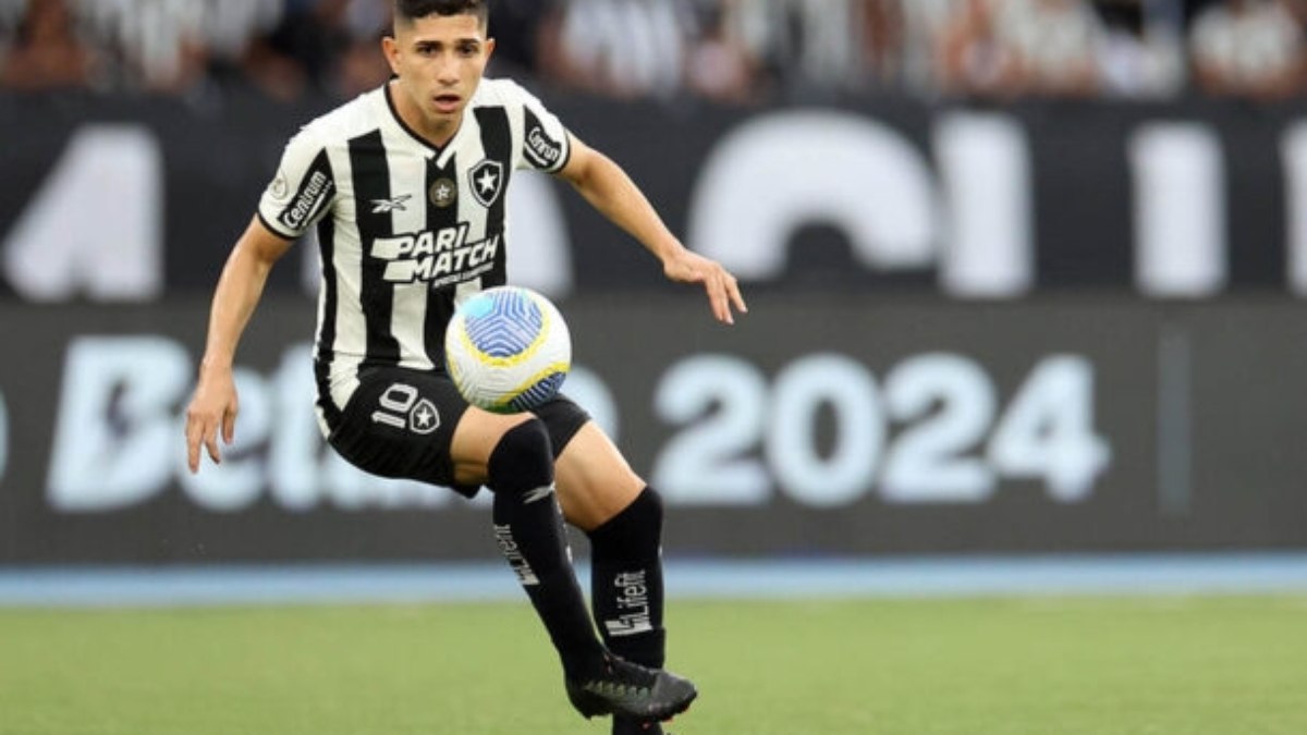Botafogo empata com o Cuiabá, mas segue na liderança