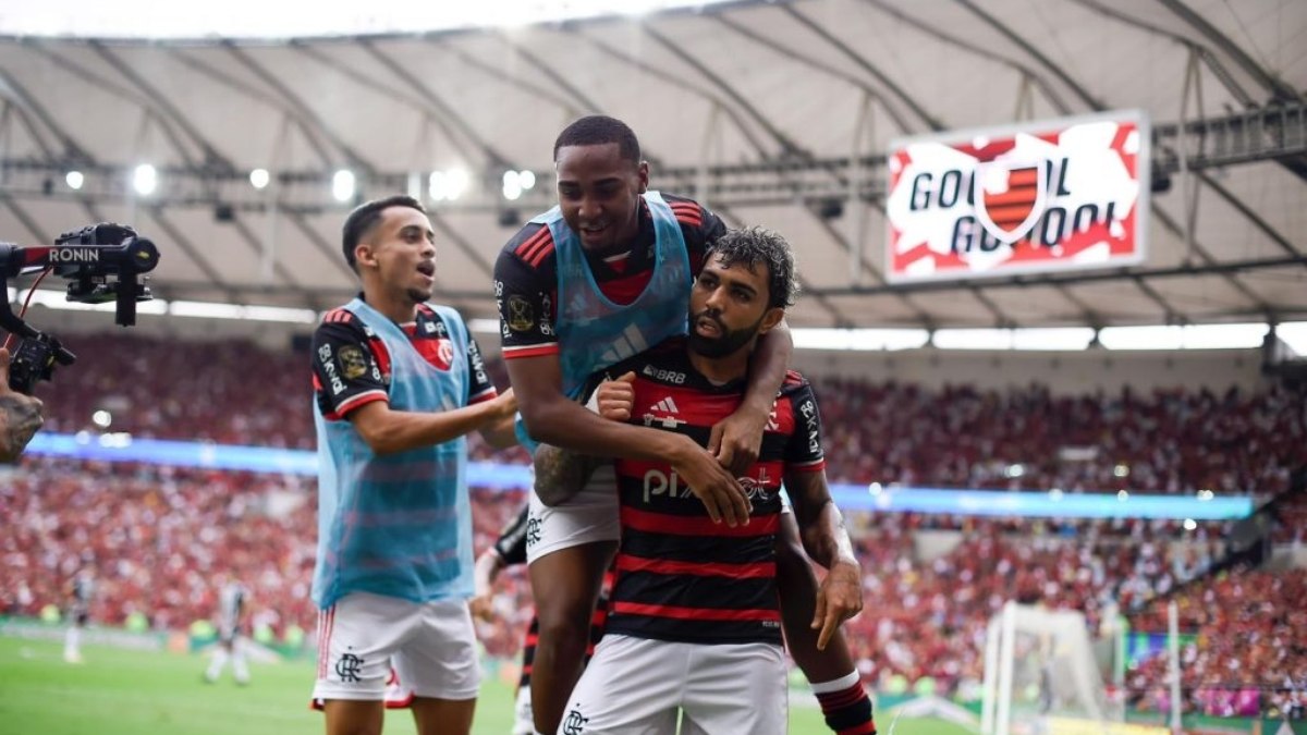 Flamengo vence o Atlético-MG por 3 a 1 no primeiro jogo da decisão da Copa do Brasil Flamengo vence o Atlético-MG por 3 a 1 no primeiro jogo da decisão da Copa do Brasil