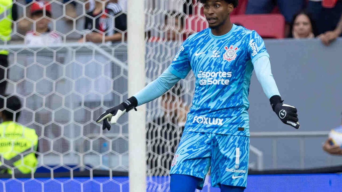 Corinthians consegue fiador e dá passo importante para finalizar compra de Hugo Souza Corinthians consegue fiador e dá passo importante para finalizar compra de Hugo Souza