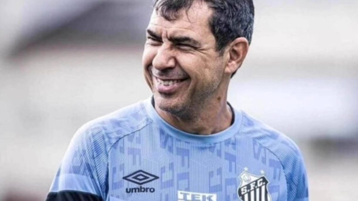 Fábio Carille se despede do Santos: “missão cumprida” Fábio Carille se despede do Santos: “missão cumprida”
