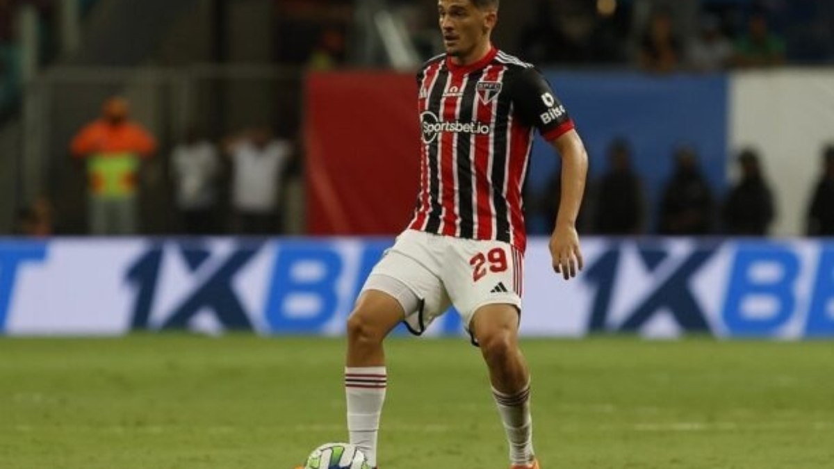 Pablo Maia vai encurtar férias para voltar mais rápido ao São Paulo Pablo Maia vai encurtar férias para voltar mais rápido ao São Paulo