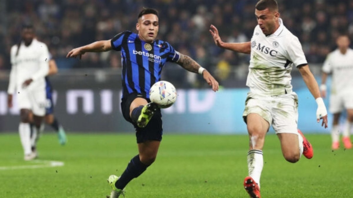 Napoli arruma empate com a Inter e está na liderança do Italiano Napoli arruma empate com a Inter e está na liderança do Italiano